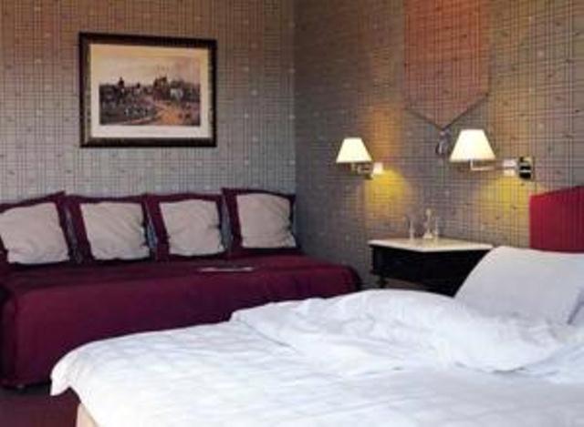 Rocabella Hellinikon Country Hotel מראה חיצוני תמונה