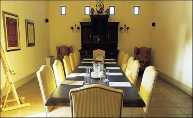 Rocabella Hellinikon Country Hotel מראה חיצוני תמונה