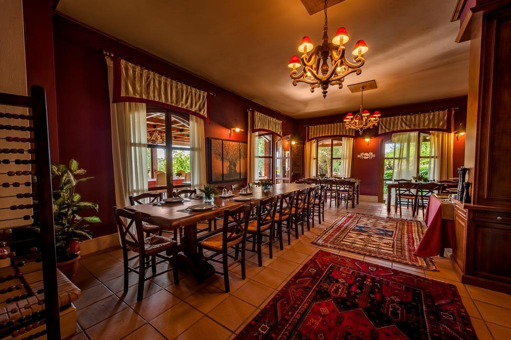 Rocabella Hellinikon Country Hotel מראה חיצוני תמונה